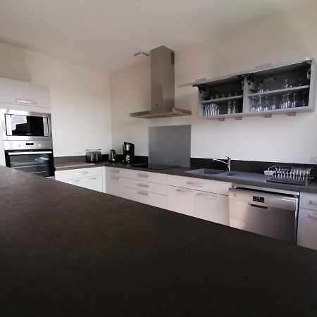 Appartement Lily-Rose Cerizay Екстериор снимка