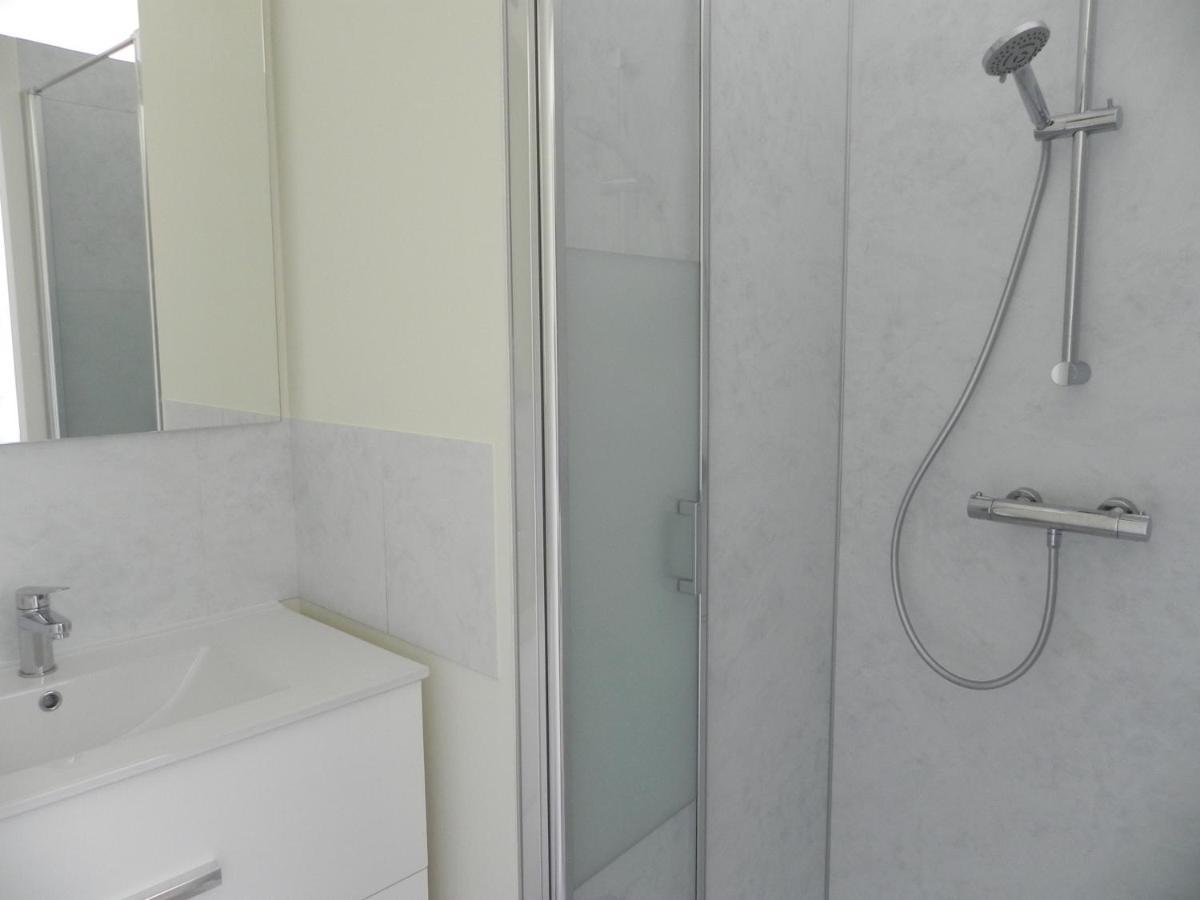 Appartement Lily-Rose Cerizay Екстериор снимка
